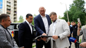 Иванов и Валуев